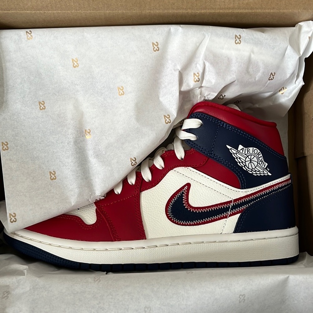 Air Jordan 1 Mid SE ‘USA’ 2022